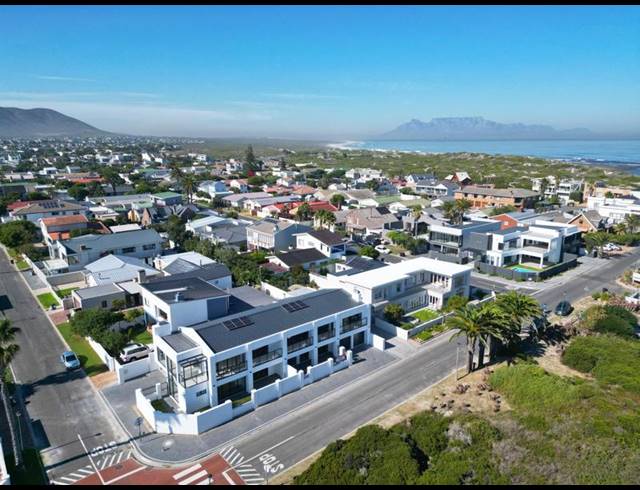 4 BEDROOM TOWNHOUSE FOR SALE IN MELKBOSSTRAND